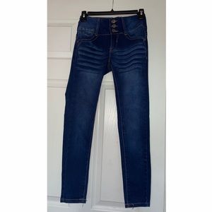 NWT Dark Wash Skinny Jeans